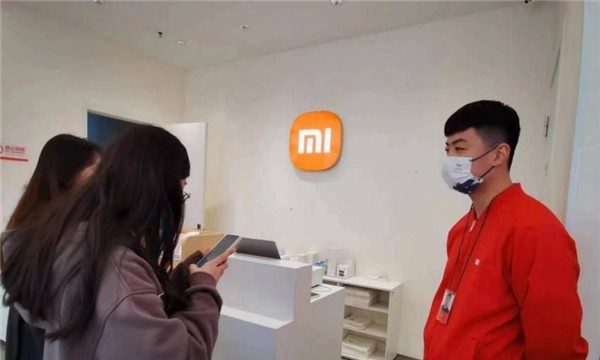 南通大学经济与管理学院“物尽其用”团队走访调研二手手机市场