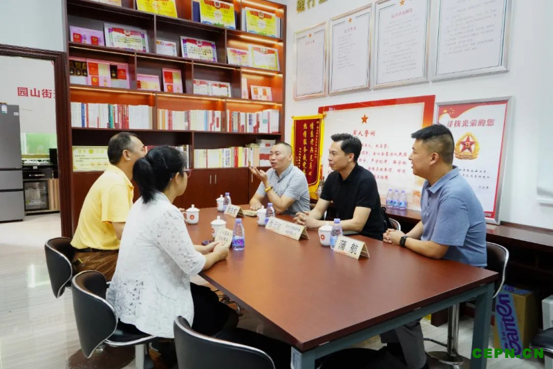 爱博绿“夏日送清凉”八一建军节街道走访慰问活动圆满举办