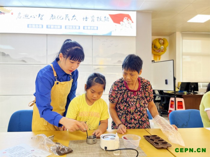 绿色环保,变渣为宝 珠海唐家湾镇淇澳社区垃圾分类主题亲子活动
